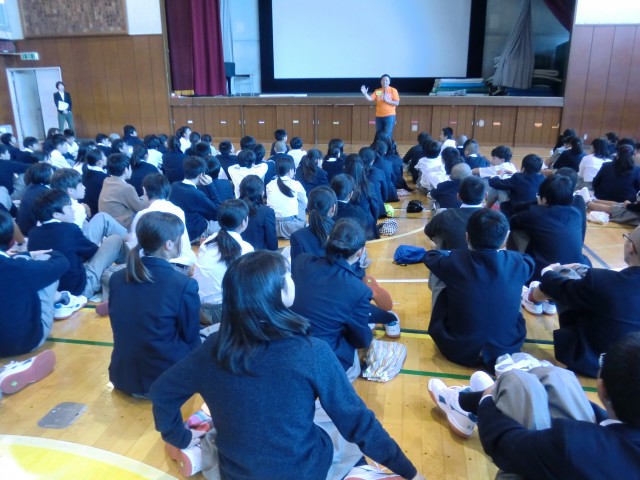 横浜市立六ッ川中学校で”ワクワクゆめ教室”実施